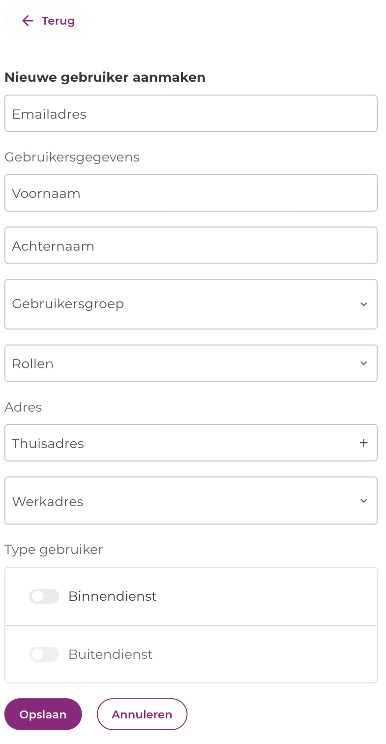 Formulier voor het aanmaken van een nieuwe gebruiker met de secties e-mailadres, gebruikersgegevens, adres en type gebruiker
